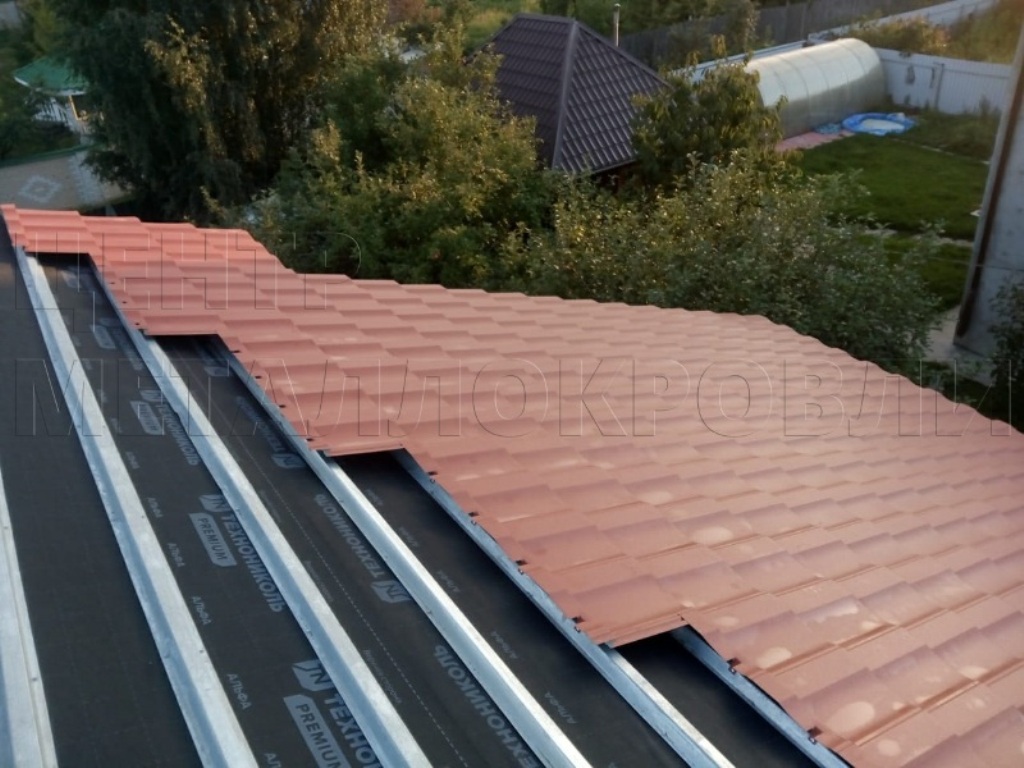Металлочерепица Геркулес 8004 терракотовый Стальной Бархат от Центра Металлокровли в Махачкале