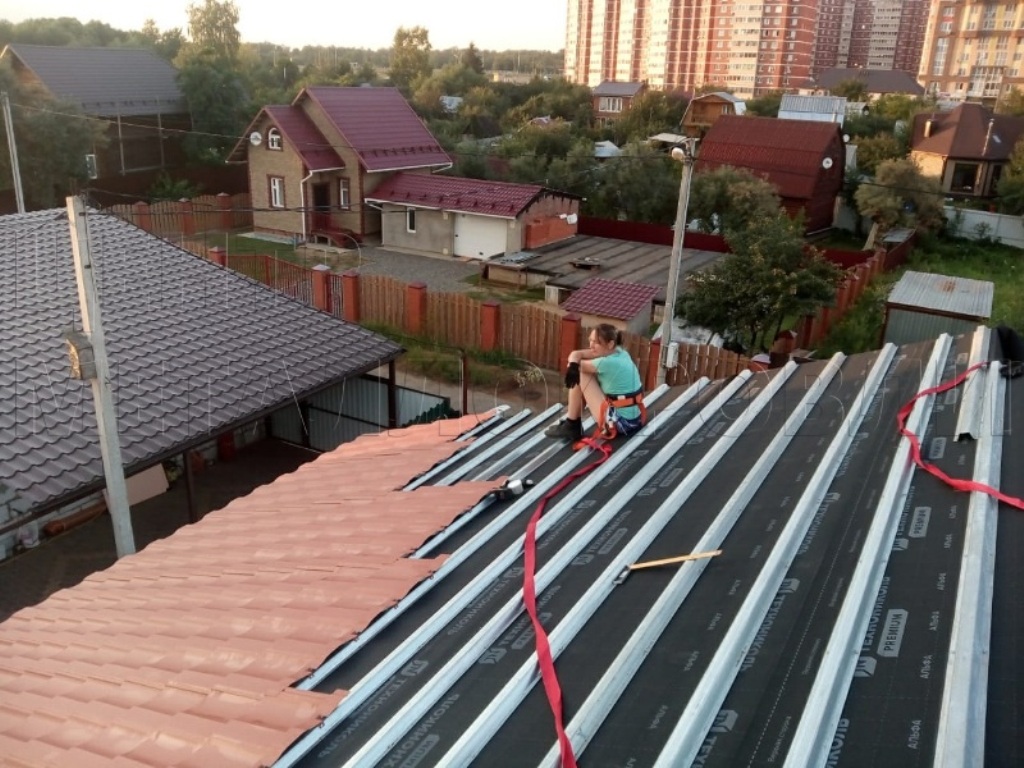 Металлочерепица Геркулес 8004 терракотовый Стальной Бархат от Центра Металлокровли в Махачкале