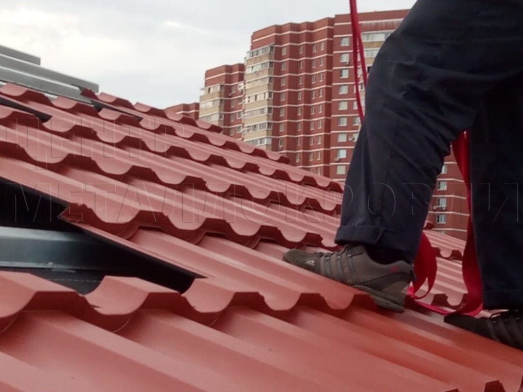 Металлочерепица Геркулес 8004 терракотовый Стальной Бархат от Центра Металлокровли в Махачкале