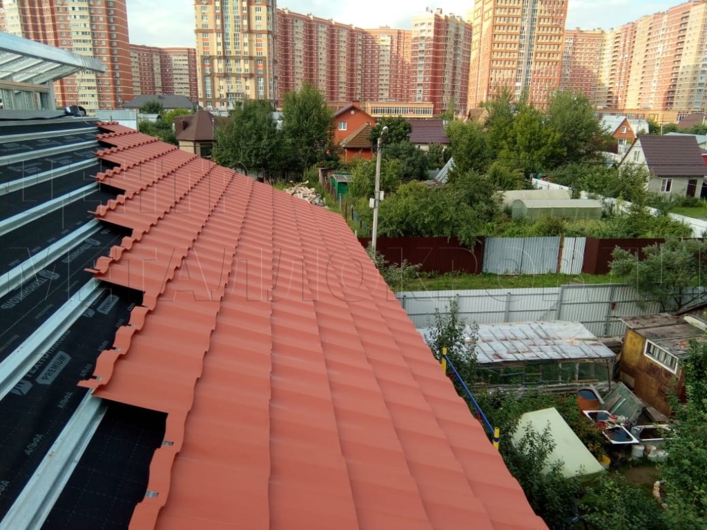 Металлочерепица Геркулес 8004 терракотовый Стальной Бархат от Центра Металокровли в Махачкале