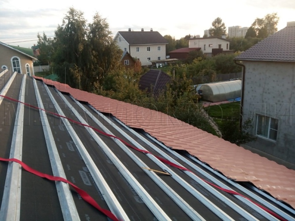 Металлочерепица Геркулес 8004 терракотовый Стальной Бархат от Центра Металлокровли в Махачкале